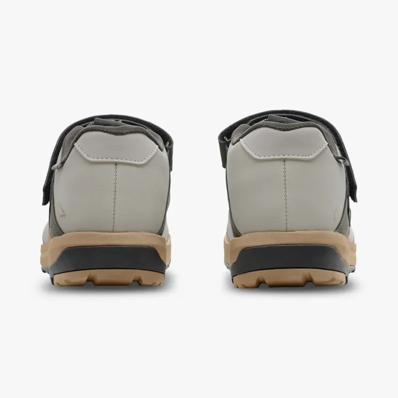 Shimano GE700 MTB Shoes in Light Gray-4