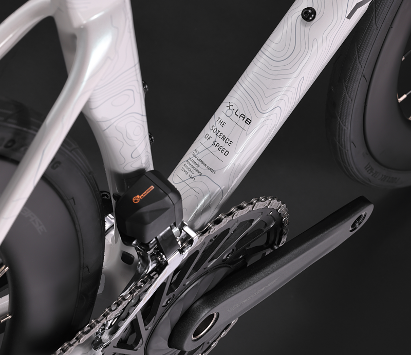 X-Lab Carbon RS7 XL Angel Wing White - Shimano Di2 105-4