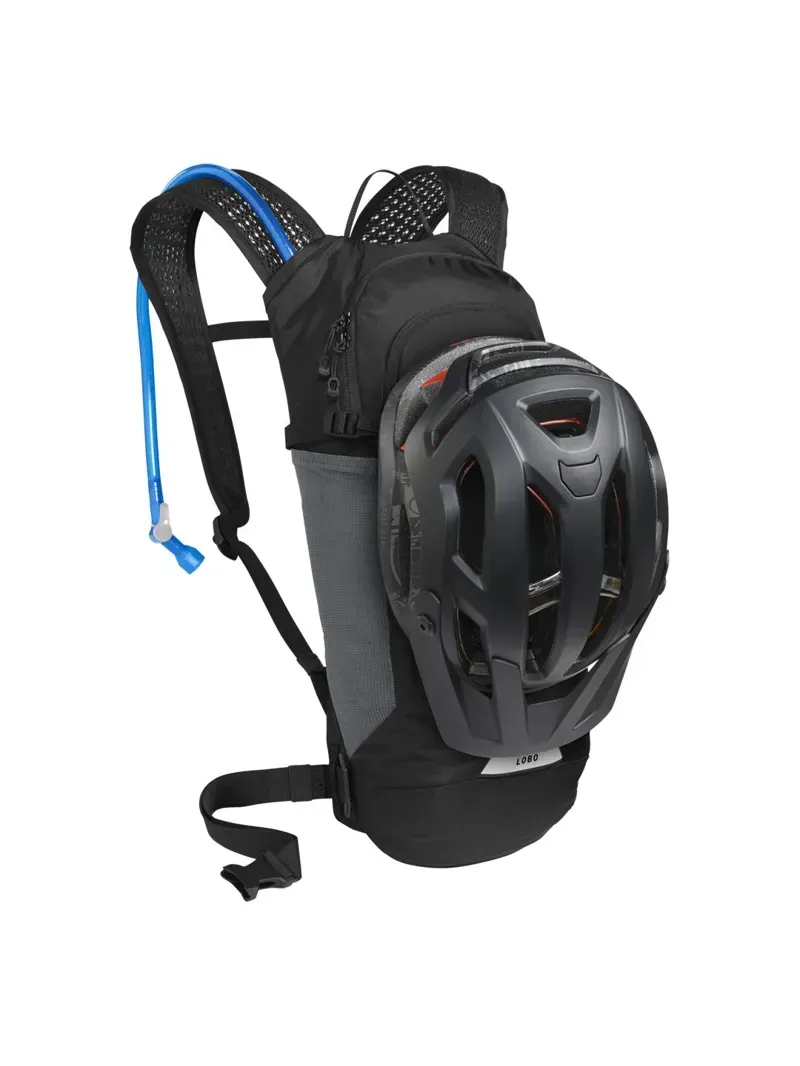 Camelbak Lobo 9 Hydration Pack 70oz in Black-4
