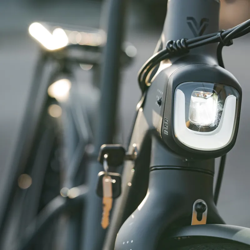 Vvolt Alpha II E Bike M/L in Black Pearl-2